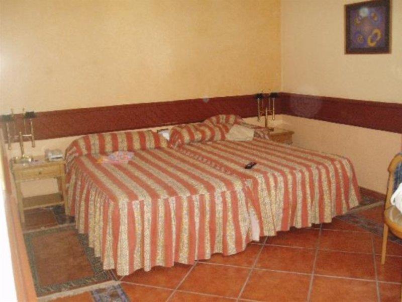 Hotel Zentral Parque 3*